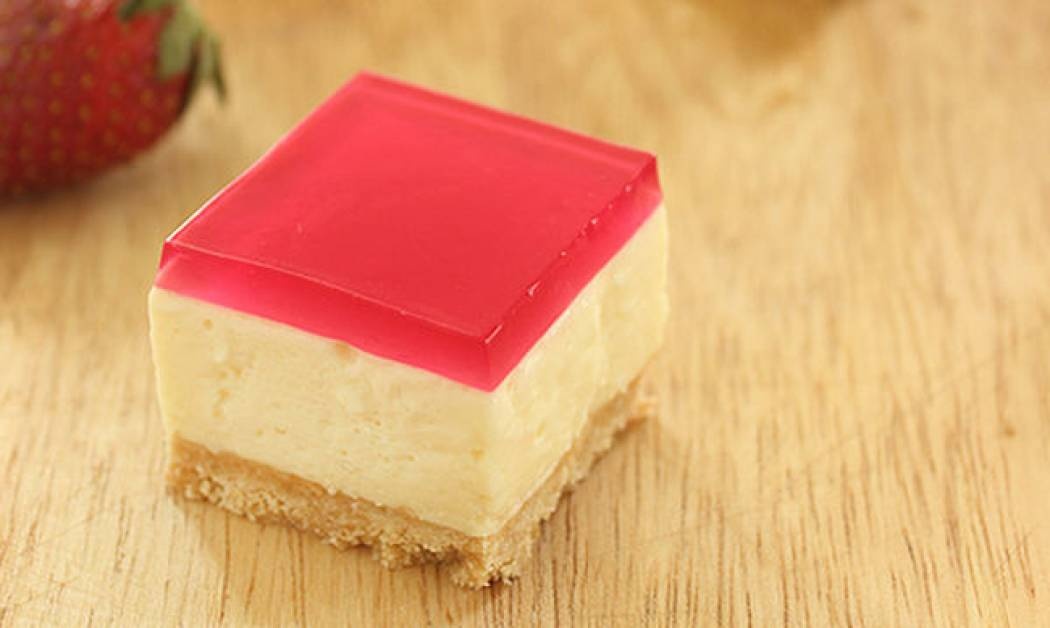 Τρελαίνονται τα παιδιά σας για ζελέ και μπισκότα; Δοκιμάστε αυτό το τουρτάκι ψυγείου!