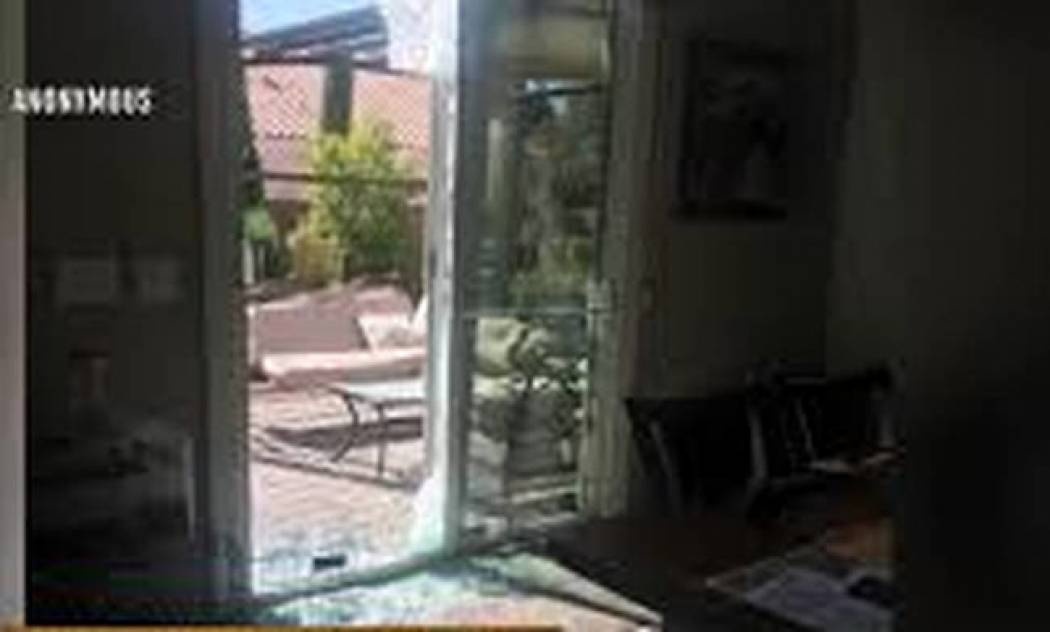 Κρύφτηκε στην ντουλάπα για να γλιτώσει από τους ληστές (vid)