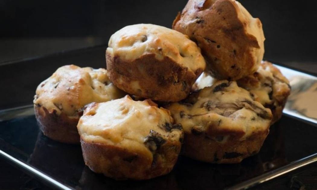 Αλμυρά muffins με μανιτάρια και σύκο