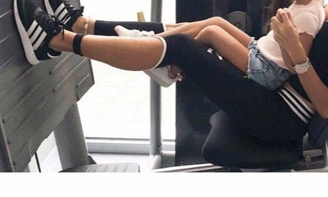 Γνωστή Ελληνίδα μαμά στο γυμναστήριο με την κόρη της (pics)