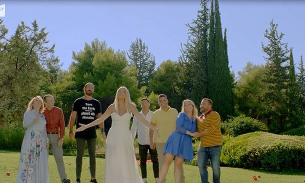 Το πρωινό: Αυτό είναι το τρέιλερ της Σκορδά με τους συνεργάτες της λίγες μέρες πριν την πρεμιέρα