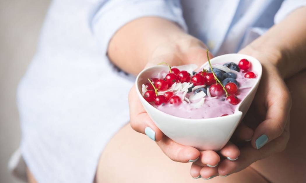 Οκτώ σνακ που μπορείτε να φάτε άφοβα το βράδυ