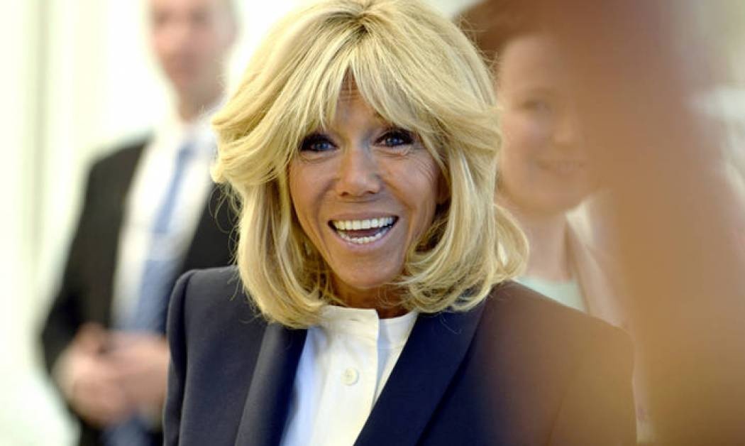 Μπριζίτ Μακρόν: η πρώτη κυρία σε πρώτη τηλεοπτική εμφάνιση για τα ΑμεΑ