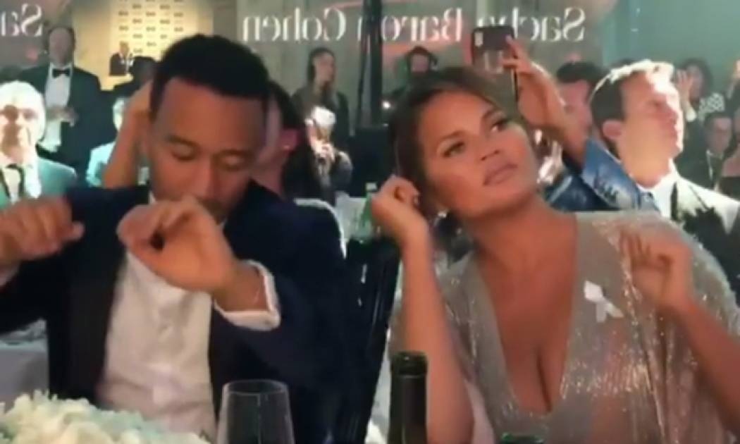 O χορός της Chrissy Teigen και του John Legend που έγινε viral