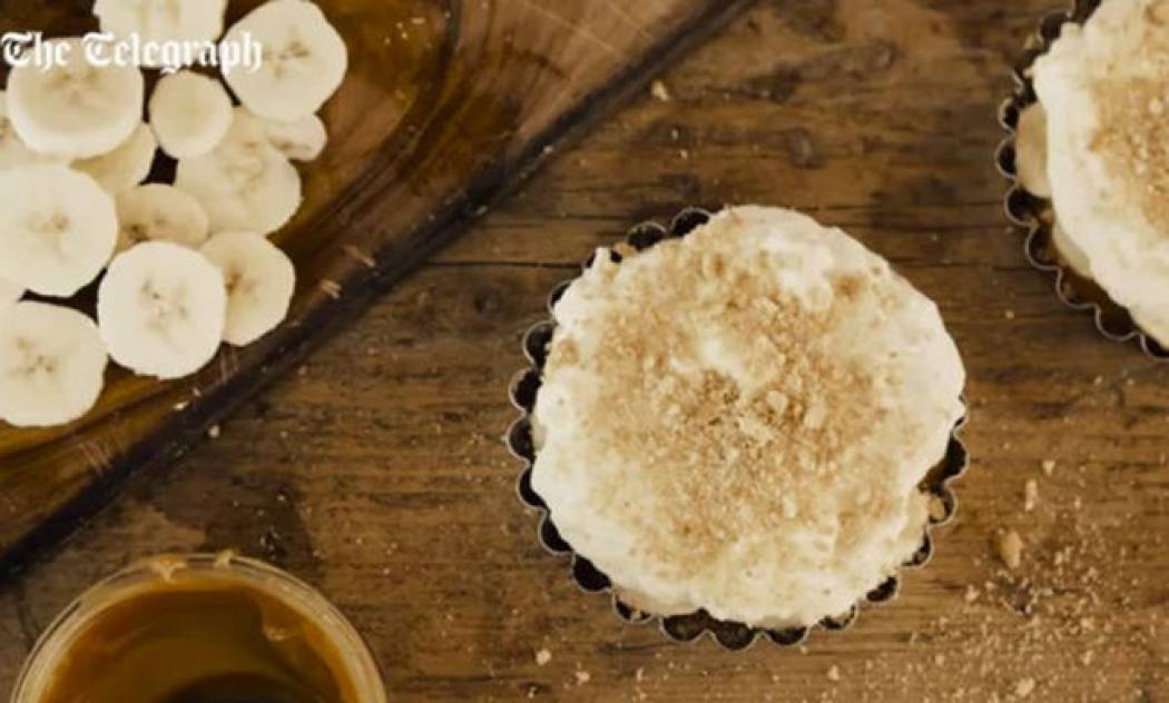 Ατομικά banoffee μόλις σε δέκα λεπτά (vid)