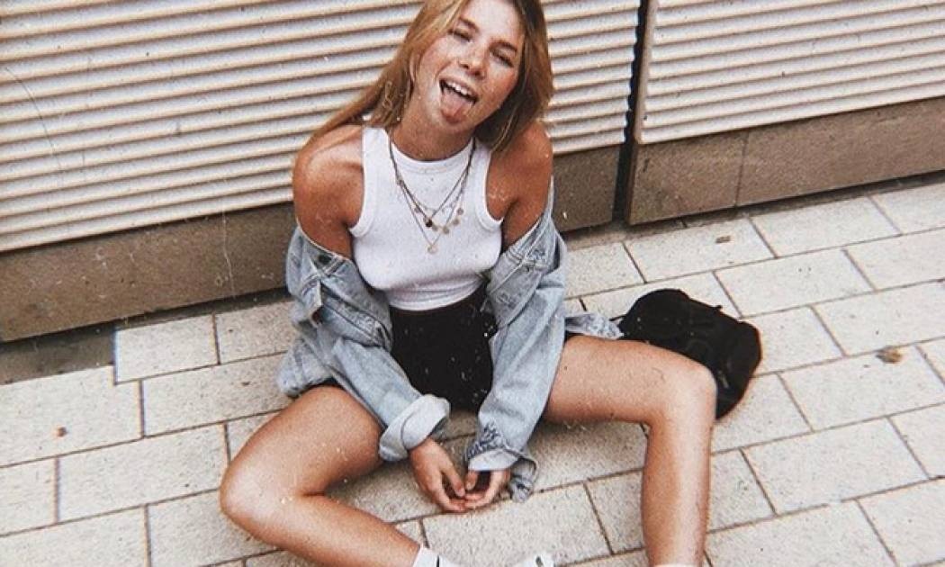 Brandy Melville: Ποιο είναι αυτό το economy brand που έχει ξετρελάνει τα κορίτσια;