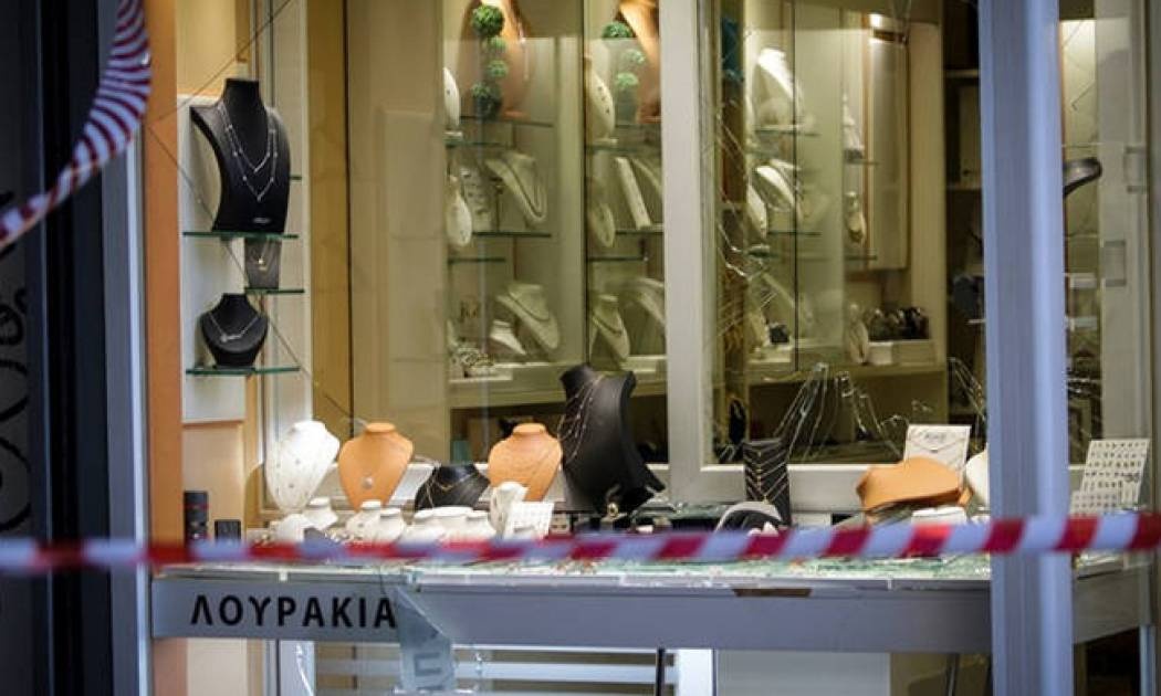 Ομόνοια - Ραγδαίες εξελίξεις: Τι αποκαλύπτει ο κοσμηματοπώλης – Η κίνηση του ληστή πριν σκοτωθεί