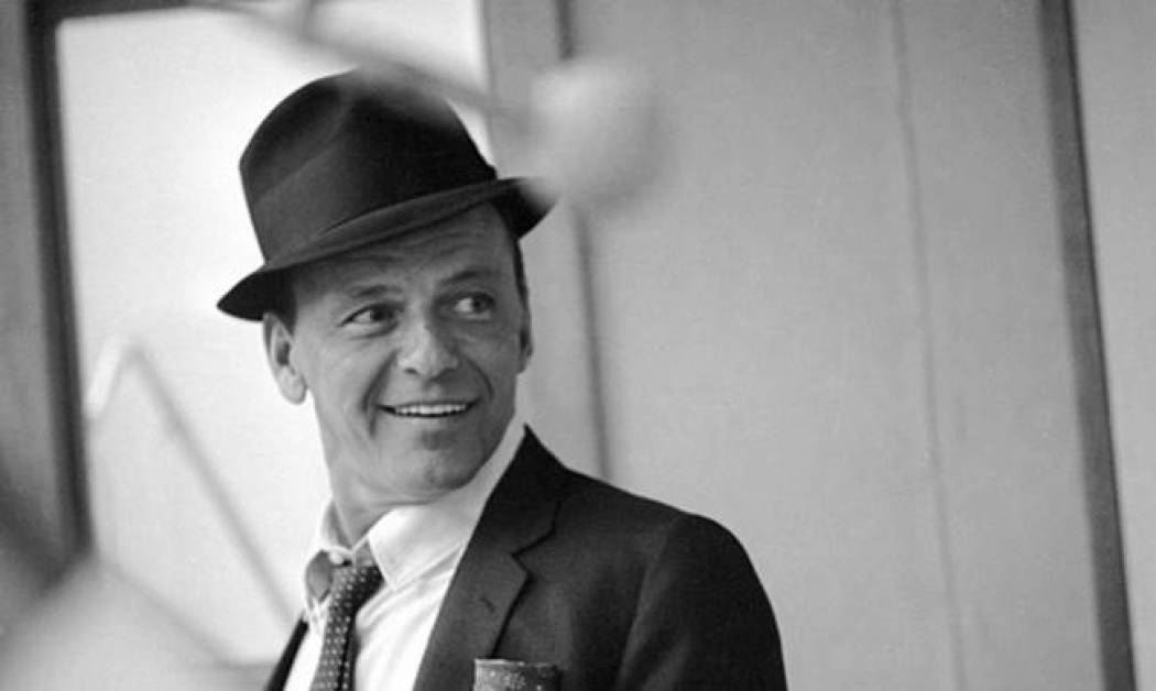 Είναι μόλις 4 ετών και τραγουδάει Φρανκ Σινάτρα! (vid)