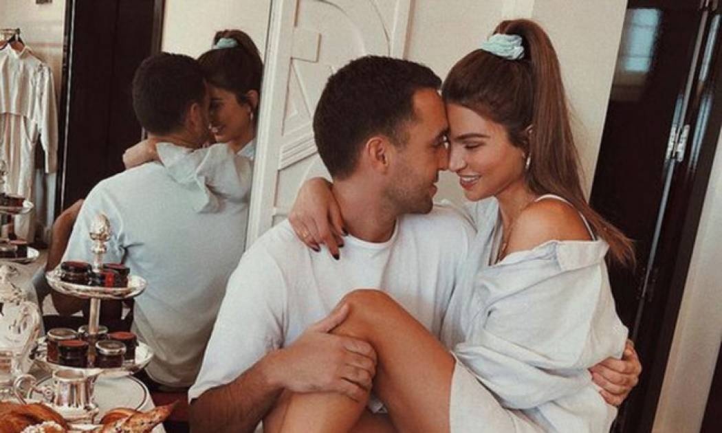 4 σημάδια που φανερώνουν ότι δεν έχει ξεπεράσει την πρώην του