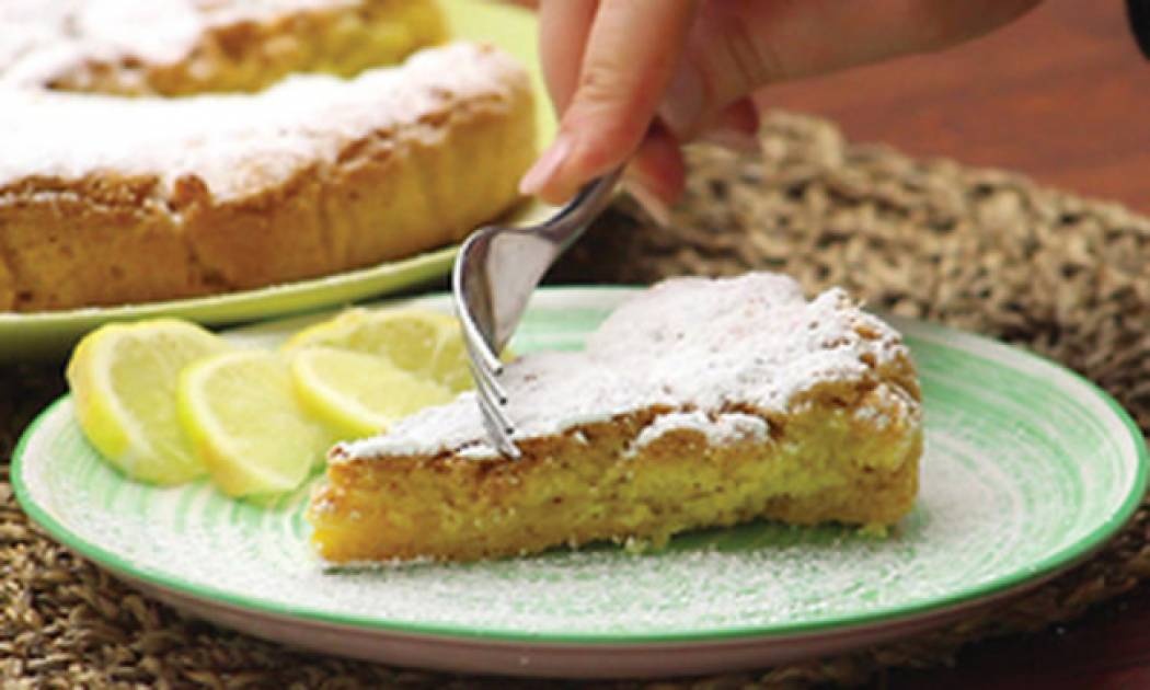 Μυρωδάτη λεμονόπιτα χωρίς μίξερ (vid)