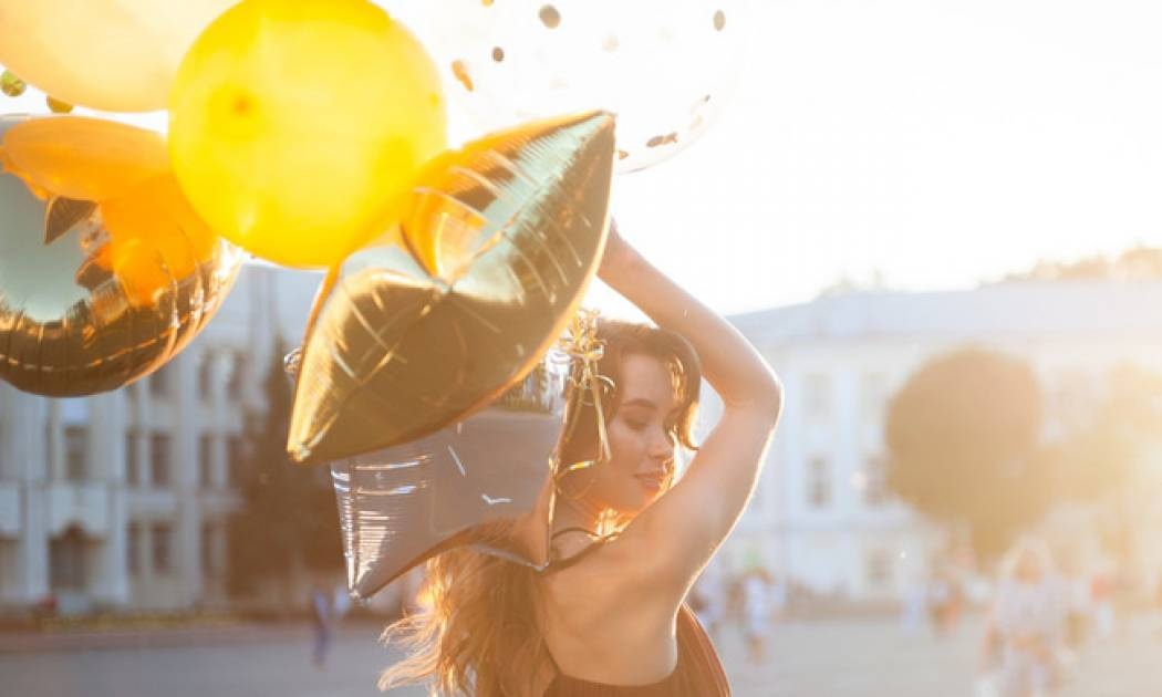 Ξενυχτάς; Πρόσεχε γιατί μπορεί να πάρεις κιλά