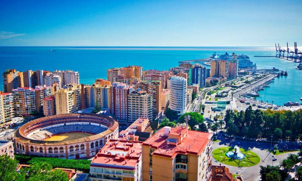 Μάλαγα: Πέντε γωνίες - ορόσημα στην πόλη που είναι πάντα… καλοκαίρι!