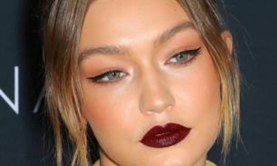 Τα 9 κραγιόν που πρέπει να αποκτήσεις πριν αλλάξει η χρονιά