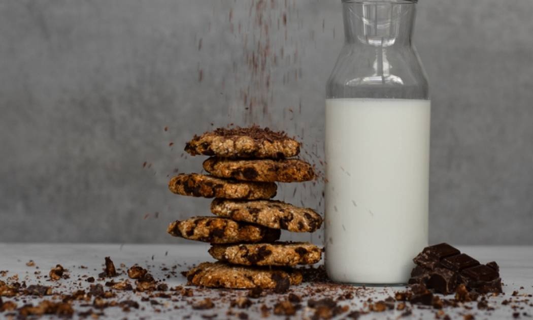 Μπισκότα βρώμης με σοκολάτα και μπανάνα