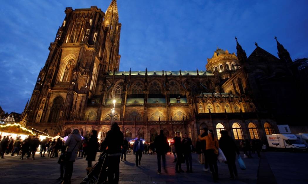 Χριστουγεννιάτικο κλίμα σε Στρασβούργο και Στοκχόλμη