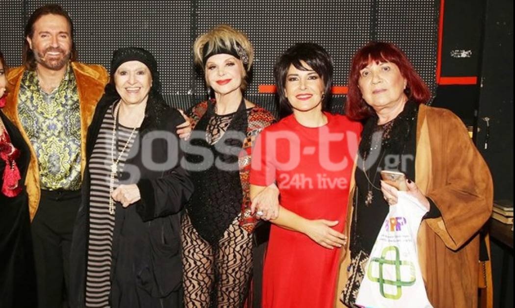 «Μαριχουάνα στοπ»: Συγκινημένη η Μάρθα Καραγιάννη είδε την παράσταση, 47 χρόνια μετά την ταινία!