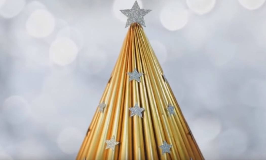 Χριστουγεννιάτικα στολίδια από ανακυκλώσιμα υλικά (vid)