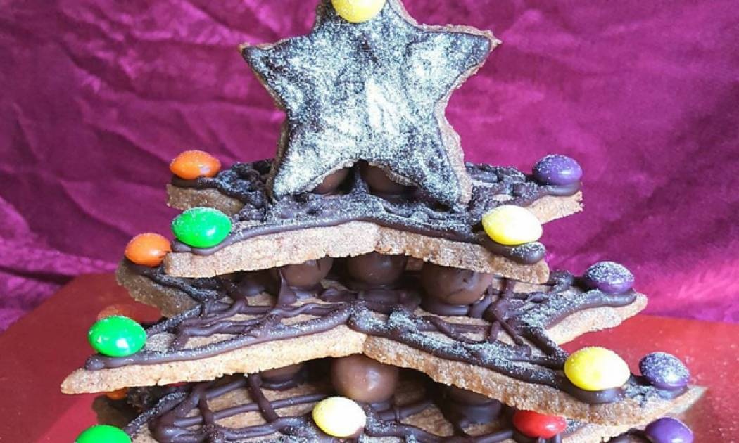 Φτιάξε το πιο τέλειο χριστουγεννιάτικο δέντρο από μπισκότα