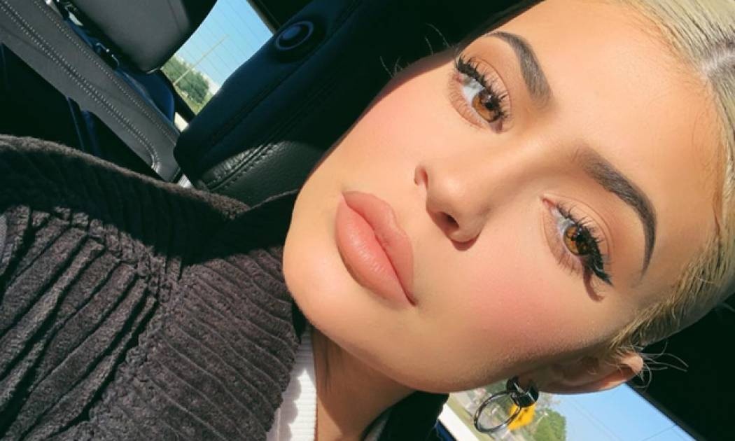 5 celebrities που μας έκαναν να θέλουμε να γίνουμε ξανθές