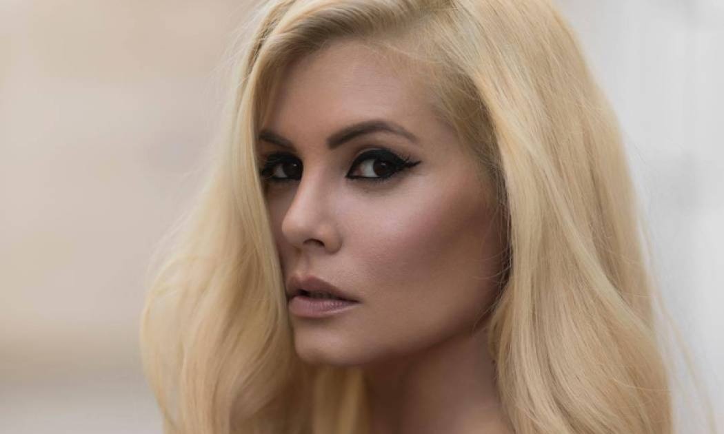 Η ζωή της Μαρίας Κορινθίου μετά τη σεξουαλική επίθεση: «Φυσικά και φοβάμαι. Κοιτάω δεξιά-αριστερά»