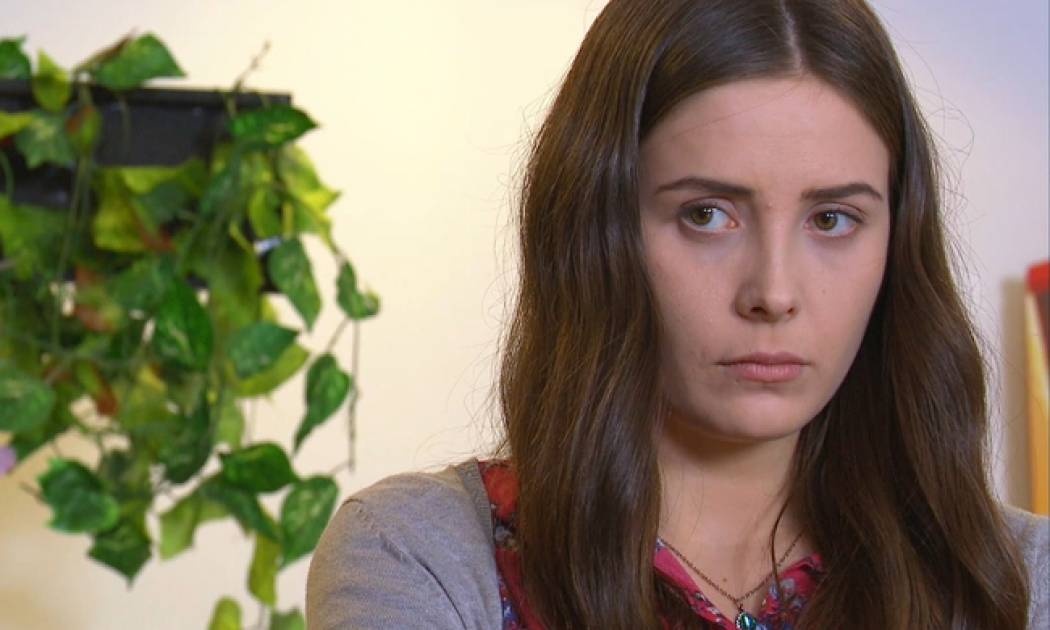 Elif: Στο νοσοκομείο η Ζεϊνέπ είναι συνεχώς στο πλευρό του Σελίμ