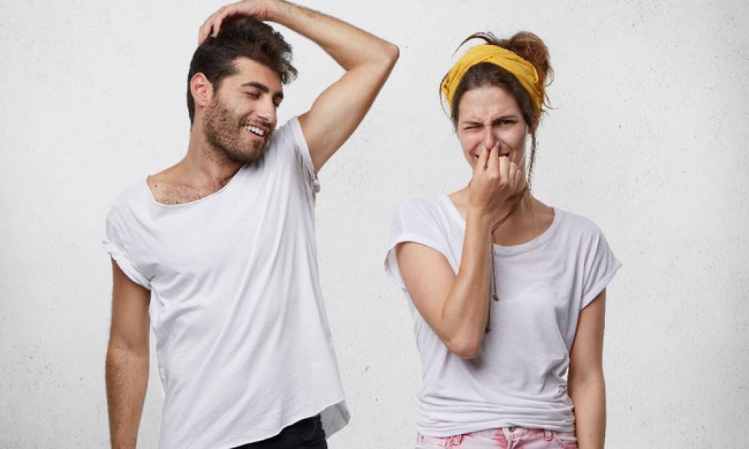 8 τροφές που μπορούν να αλλάξουν τη μυρωδιά του σώματός σου (pics)