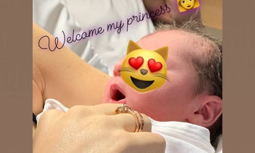 Ελληνίδα καλλονή έφερε στον κόσμο το δεύτερο παιδί της! (pics)