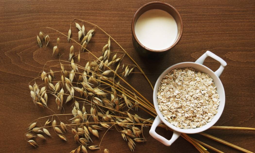 Γάλα βρόμης: Είναι πιο υγιεινό από άλλα γάλατα φυτικής προέλευσης;