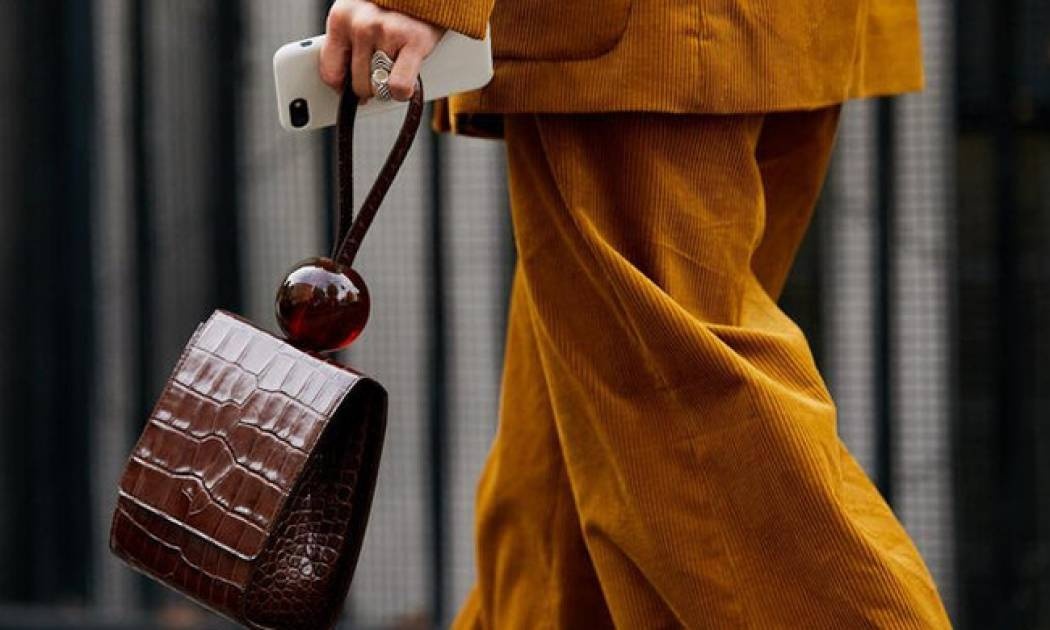 Mε αυτά τα 5 αξεσουάρ θα φαίνεσαι κομψή ακόμα και αν φοράς απλά ένα jean και ένα πουλόβερ