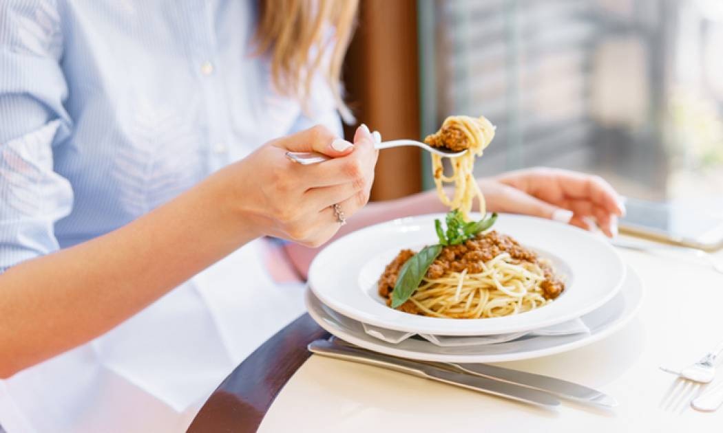 Αδυνάτισμα: Μετρήστε μπουκιές, όχι θερμίδες