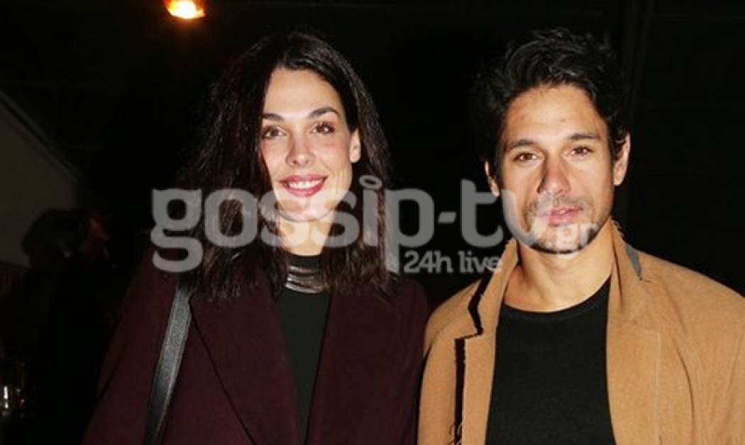 Πάνος Βλάχος-Ιωάννα Τριανταφυλλίδου: Το ζευγάρι απόλαυσε θεατρική παράσταση