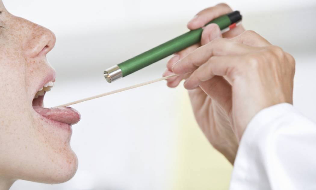 Πονόλαιμος: Πότε πρέπει να μας ανησυχήσει