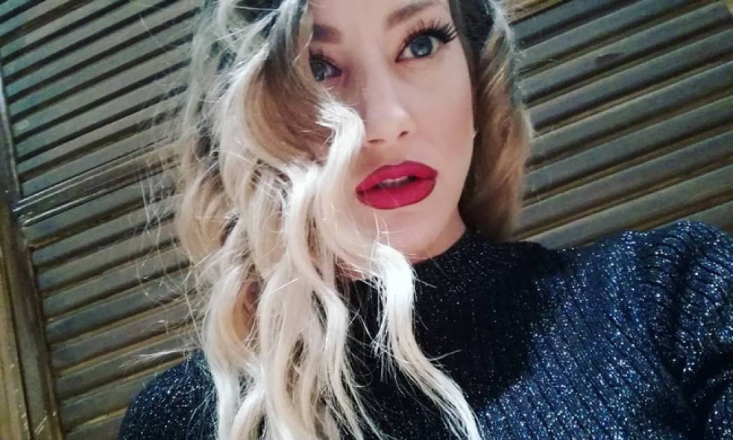 Η Εύα Τσάχρα αποκαλύπτει αν έχει σχέση αυτή την περίοδο!