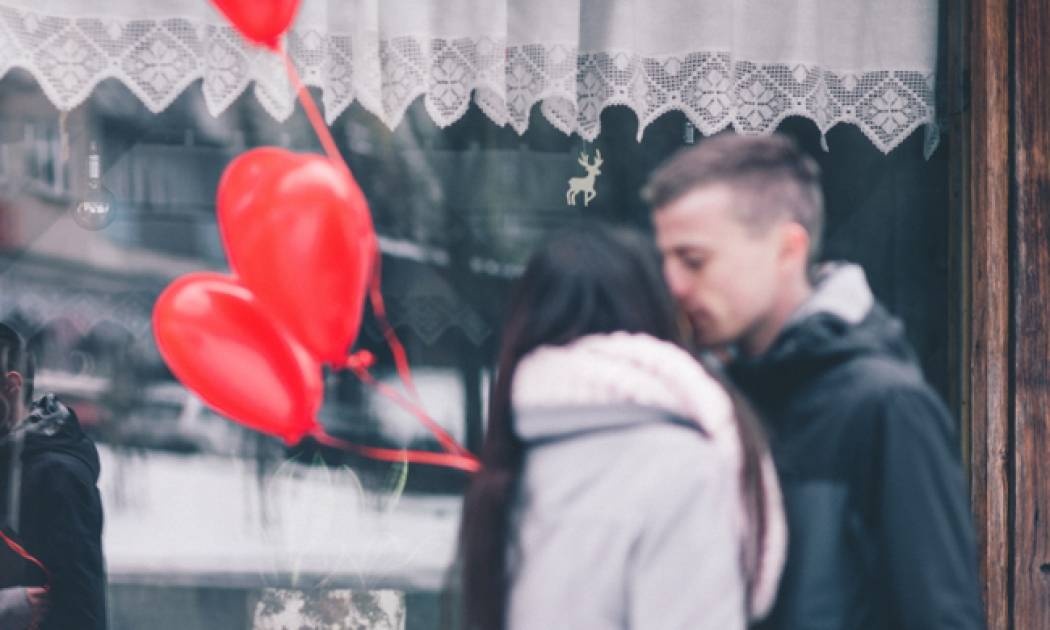 Είσαι μόνη; 5 (εντελώς ανορθόδοξοι) τρόποι για να αποκτήσεις αγόρι μέχρι του Αγίου Βαλεντίνου