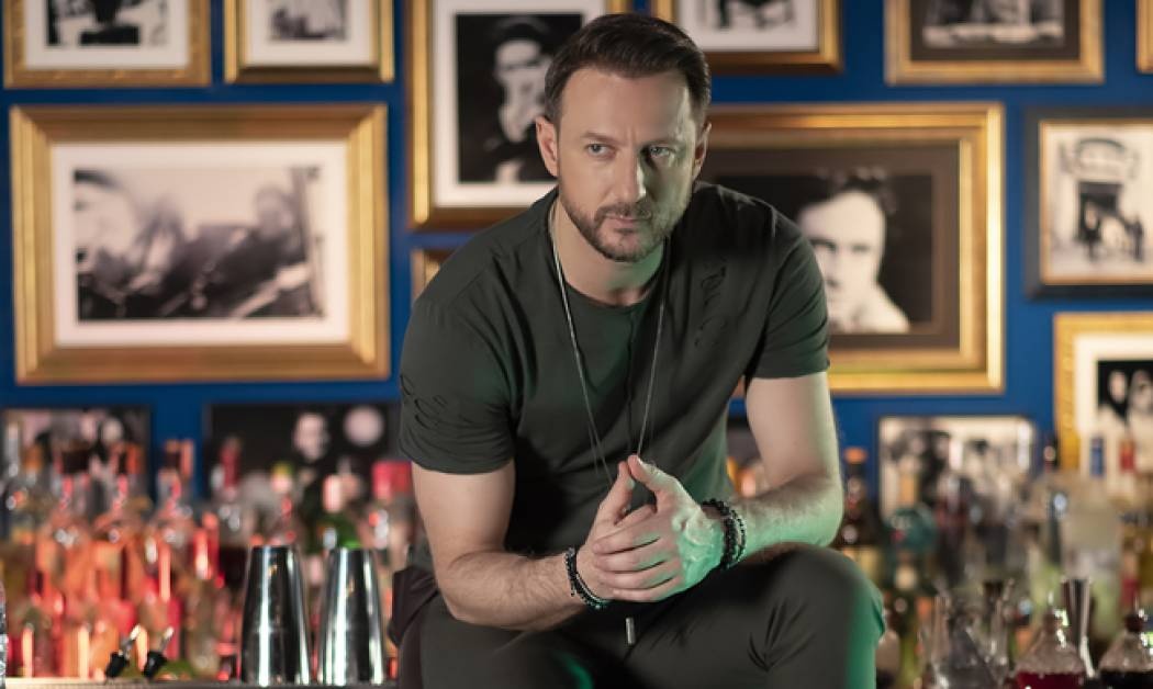 Δείτε πώς γυρίστηκε το  video clip του Κώστα Καραφώτη