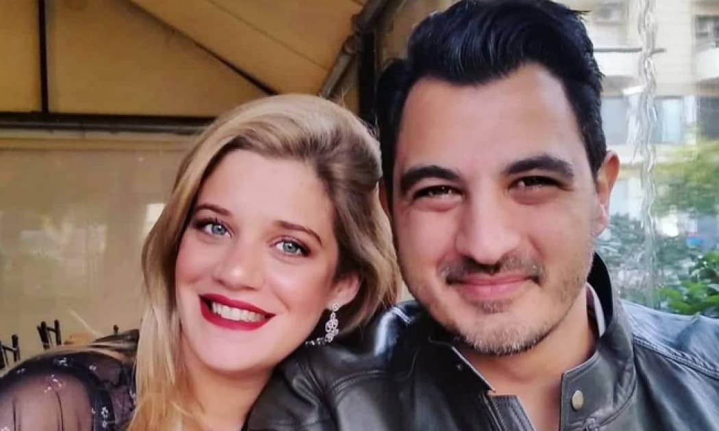 Δείτε τι φόρεσε η Θεωνά στον 8ο μήνα εγκυμοσύνης και έκανε τον Αναστασιάδη να ξεσπάσει σε γέλια!