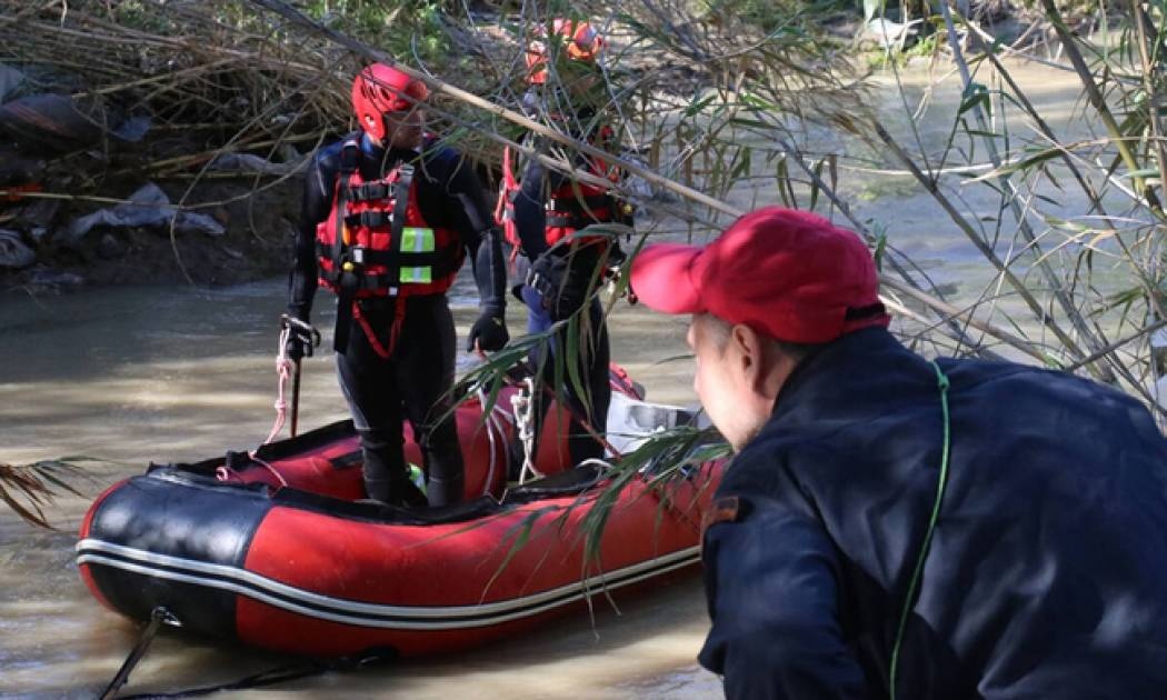 Τραγωδία στην Κρήτη - Νεκροί μέσα στο αυτοκίνητο και οι 4 αγνοούμενοι