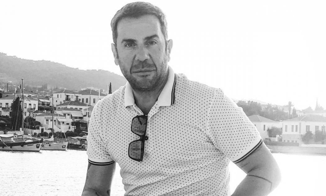 Γιώργος Μαζωνάκης: Όλα όσα τραβάει από τη βαφτιστήρα του (pics)