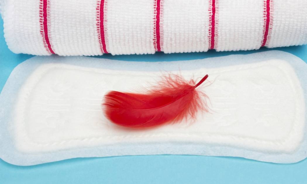 Πρώτη περίοδος: Τι δείχνει για τον κίνδυνο υπέρτασης