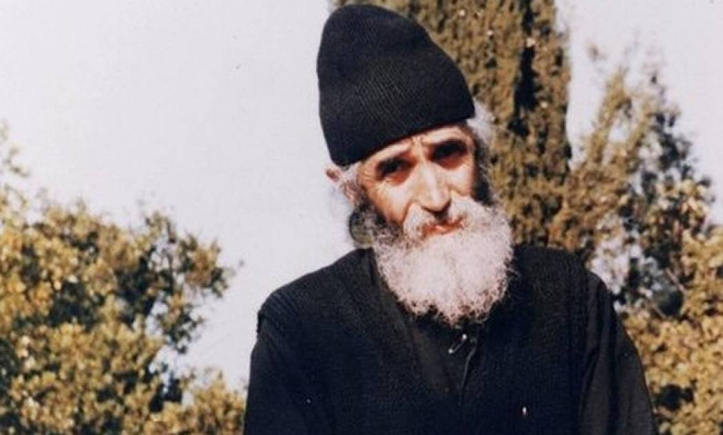 Αυτή είναι η τραγουδίστρια εγγονή του Γέροντα Παΐσιου (pics)