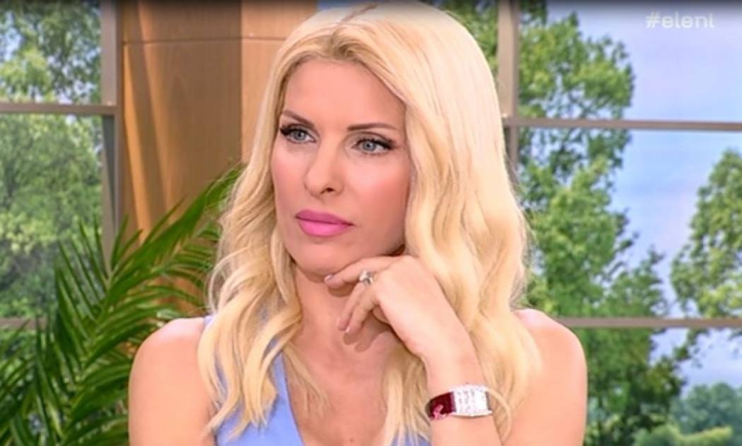 Η εξομολόγηση στην Ελένη: «Με σβέρκωσε από το ρούχο και με έσερνε στον φωτογράφο κάνοντας παράπονα…»