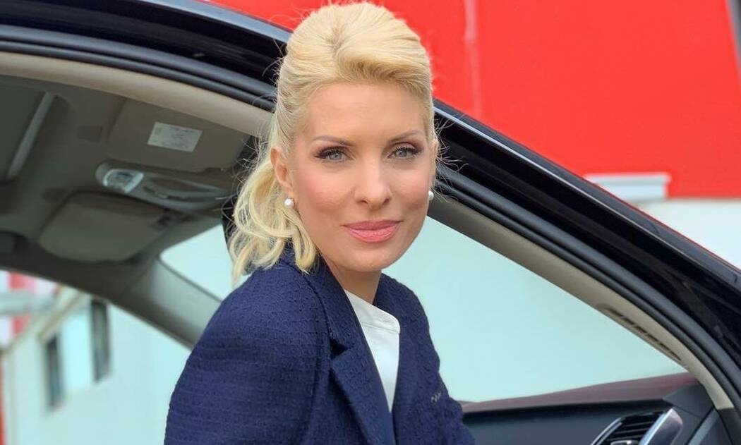 Ελένη Μενεγάκη: Η νέα φωτογραφία που έβγαλε έξω από το σπίτι της 