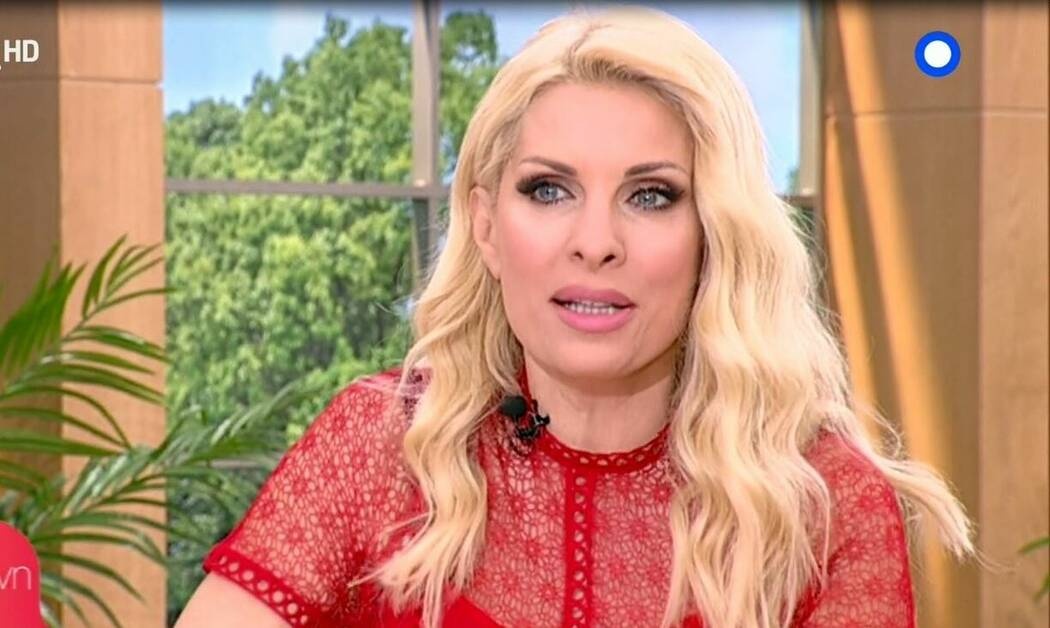 Μενεγάκη: Σάστισε ο συνεργάτης της με την έκπληξη της παρουσιάστριας – Η τρυφερή εξομολόγηση 