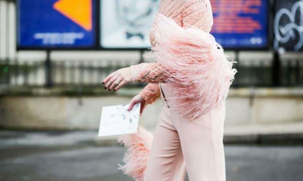 Η μεγαλύτερη τάση του 2019 είναι τα φτερά και ιδού 20 τρόποι για να τα υιοθετήσεις στο καθημερινό σο