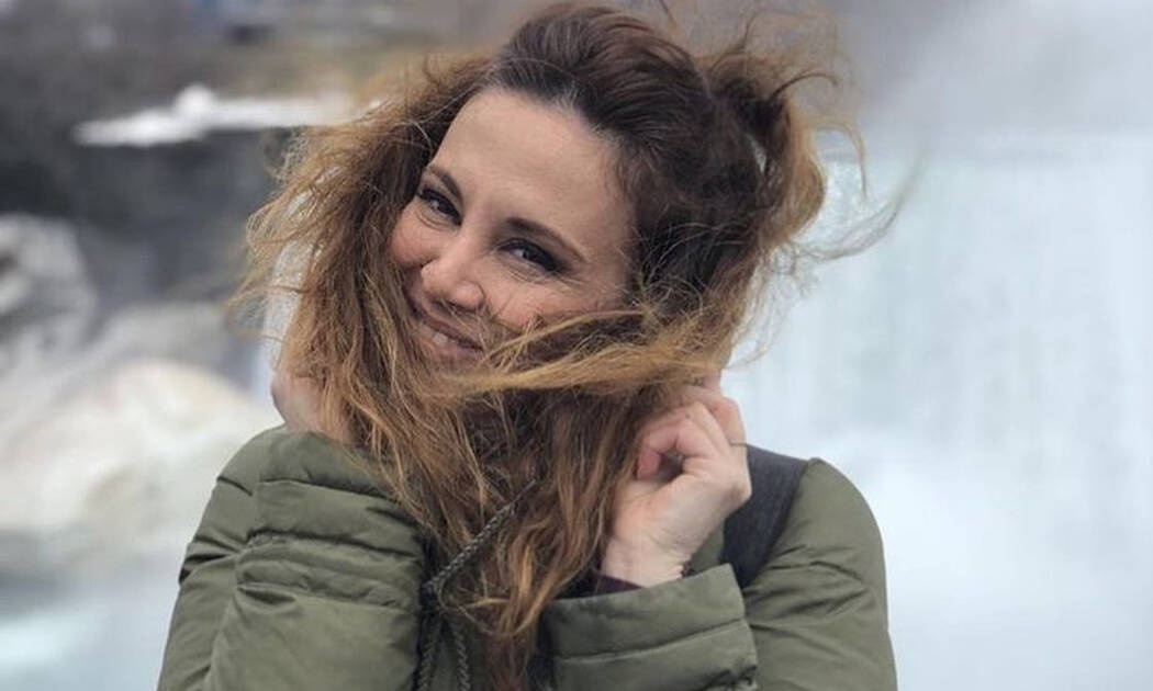 Αγγελική Λάμπρη: Στα Ιωάννινα για το Πάσχα με την κόρη της - Δείτε πόσο έχει μεγαλώσει (vids + pics)