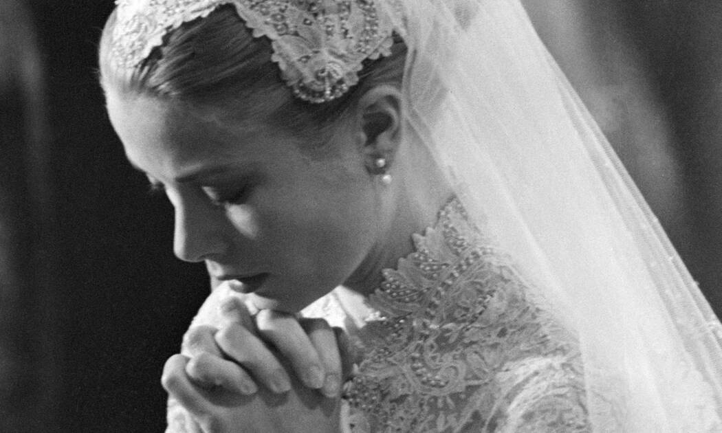 Τα ωραιότερα wedding χτενίσματα των stars όλων των εποχών