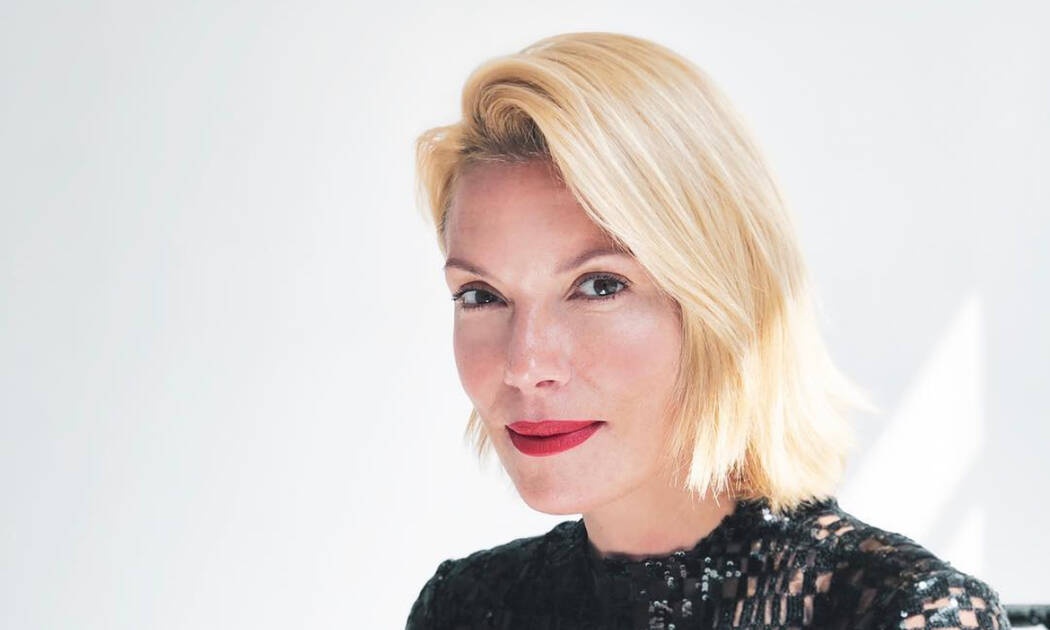 Το κορμί της Βίκυς Καγιά χωρίς ρετούς απλά...#ΔενΥπάρχει