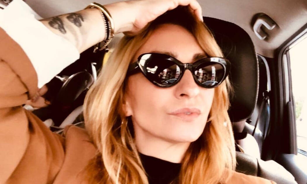 Ρούλα Ρέβη: Δείτε πώς φωτογράφησε τα δίδυμα παιδιά της (pics)