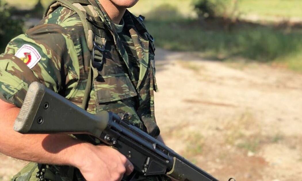 Νικητής talent show της ελληνικής τηλεόρασης πήγε φαντάρος (photos+video)