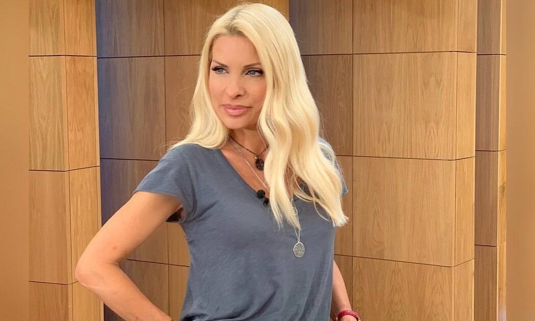 Κορίτσια, η Ελένη μας δείχνει πώς να φτιάξουμε τα μαλλιά μας το καλοκαίρι! (Video)